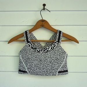 lululemon sports bra, size 4